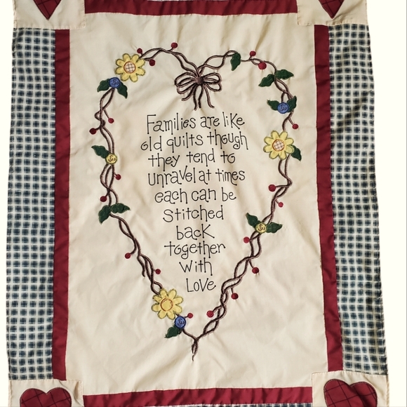 Wall Hanging Decor Embroidered Primitive/Farmhouse/Vintage Quilt Hanging - Picture 5 of 9